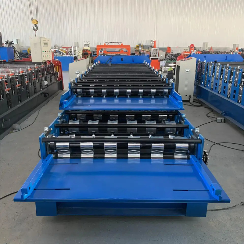 Крен двойного слоя 7.5KW формируя машину для длинного листа крыши пяди многофункционального