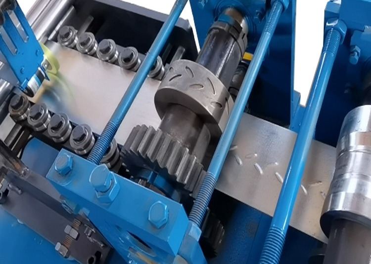 1.2mm Замкнутая дверь рулон Формирующая машина Автоматическая для оцинкованной стальной катушки