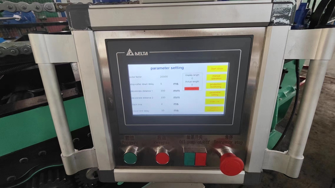 Управление ПЛК резать на длину и разрезание линии выравниватель с 4KW Формирующий двигатель 0,3-4 мм