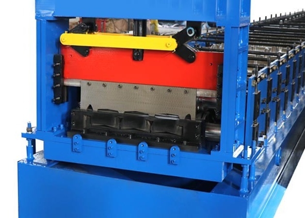 Тяжелая 380V/50HZ/3Phase 0,3-0,8mm Floor Deck Steel Roof Sheet Roll Forming Machine (Машина для формирования листов из стали)